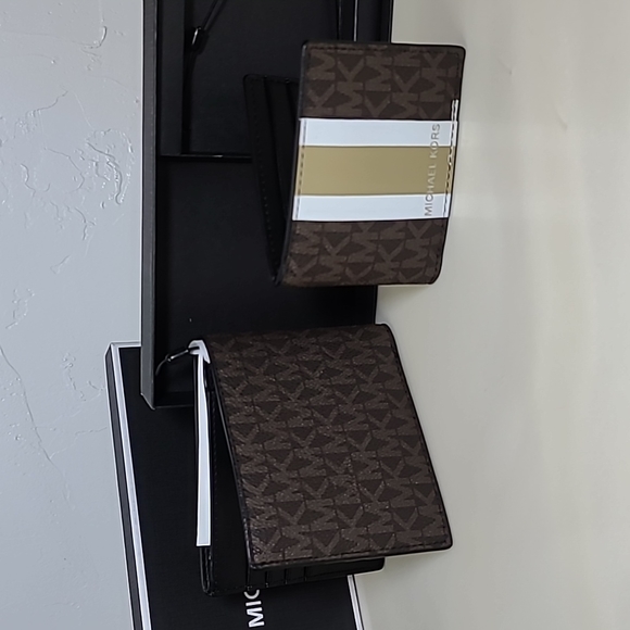 Michael Kors Men's 3 in 1 Wallet Box Set KHAKI - Picture 4 of 6